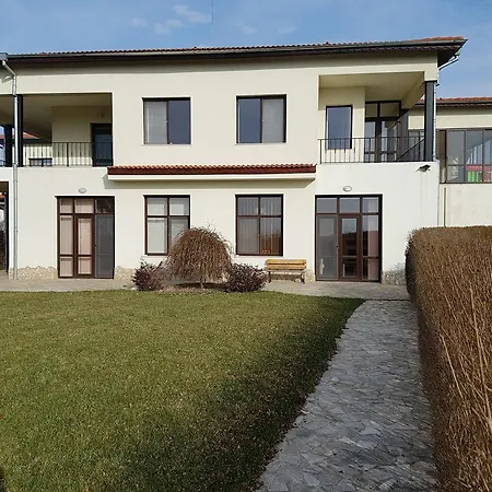 Ketli Apartment *