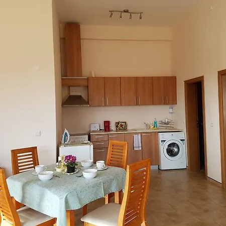 Ketli Apartment
